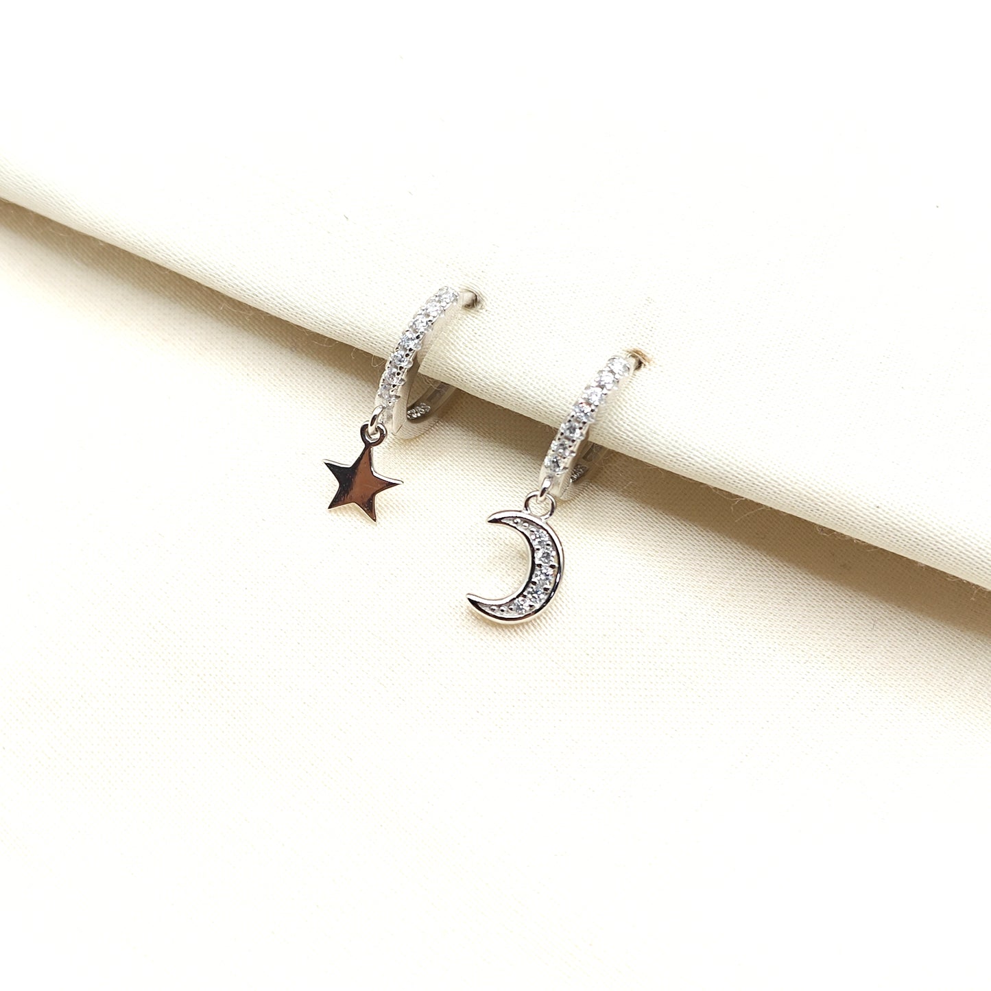 Moon and Star Mismatch Hoop Earrings 925 Silver