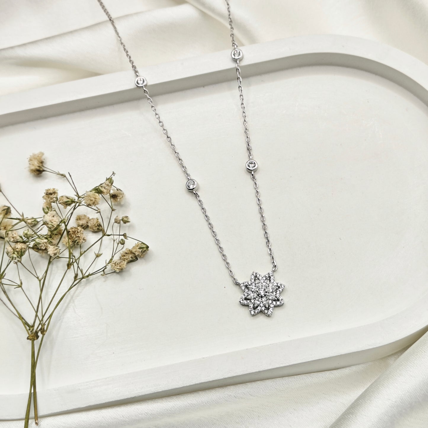 Isa Necklace 925 Silver