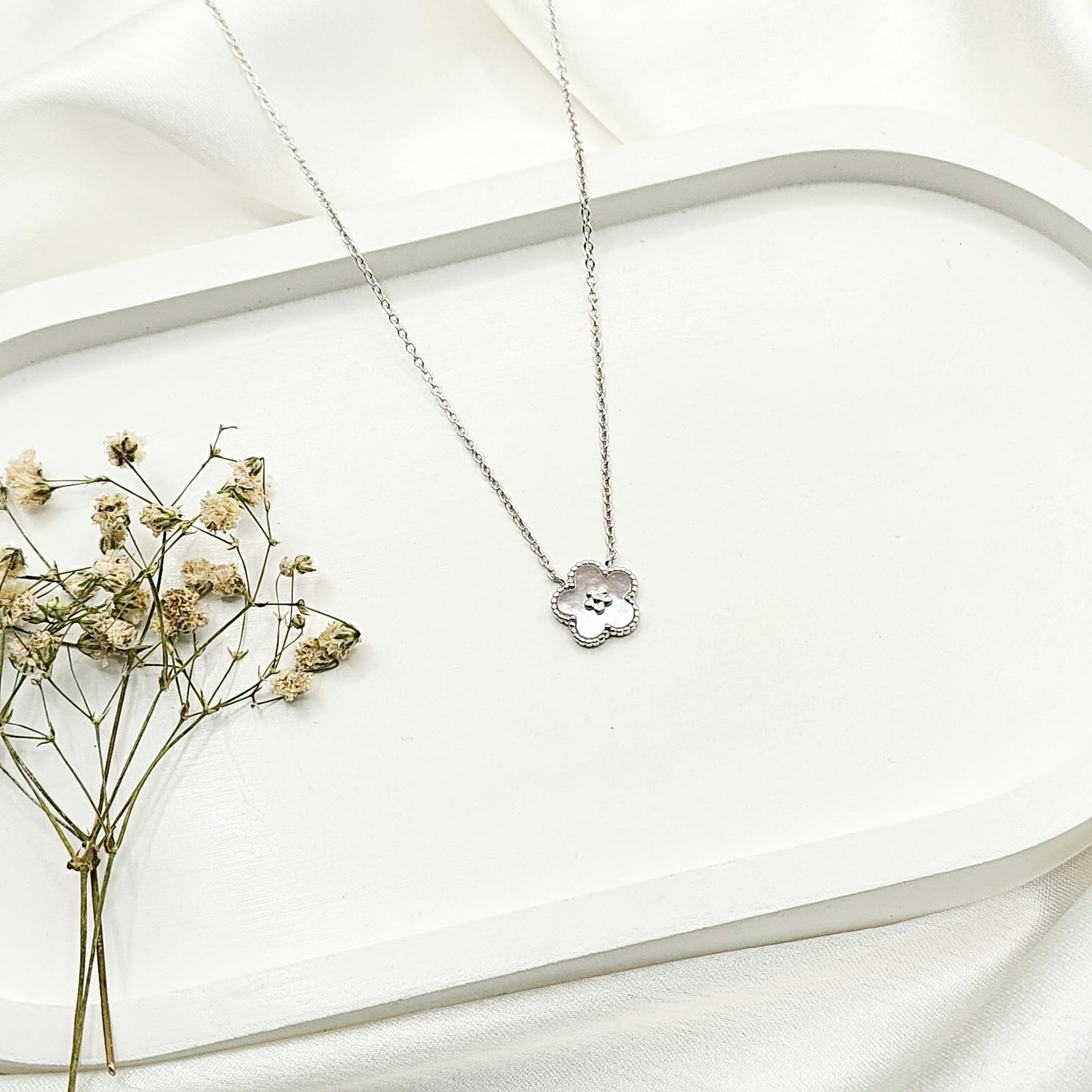 Petal Necklace 925 Silver