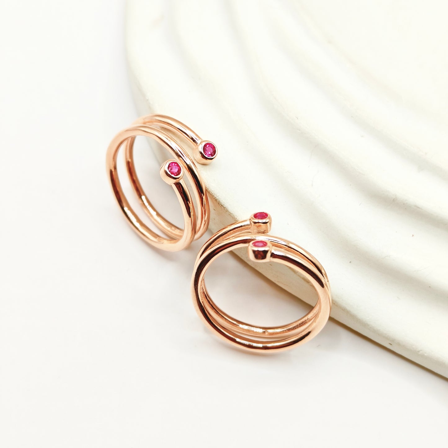 Ruby Spiral Rosegold Plated Toering 925 Silver