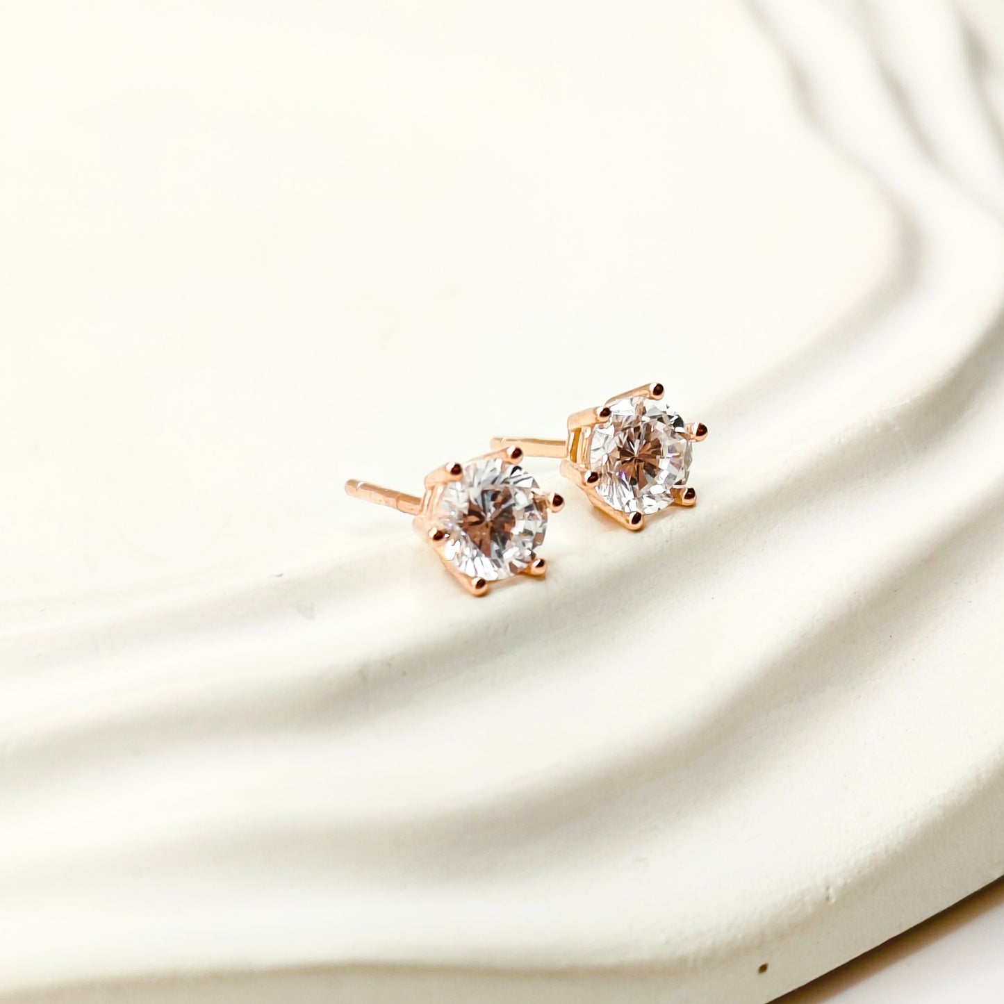 Mini Solitaire Earrings Rosegold Plated 925 Silver
