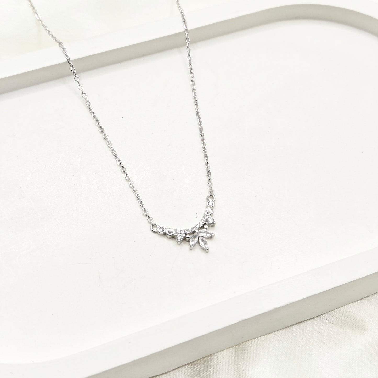 Demure Necklace 925 Silver