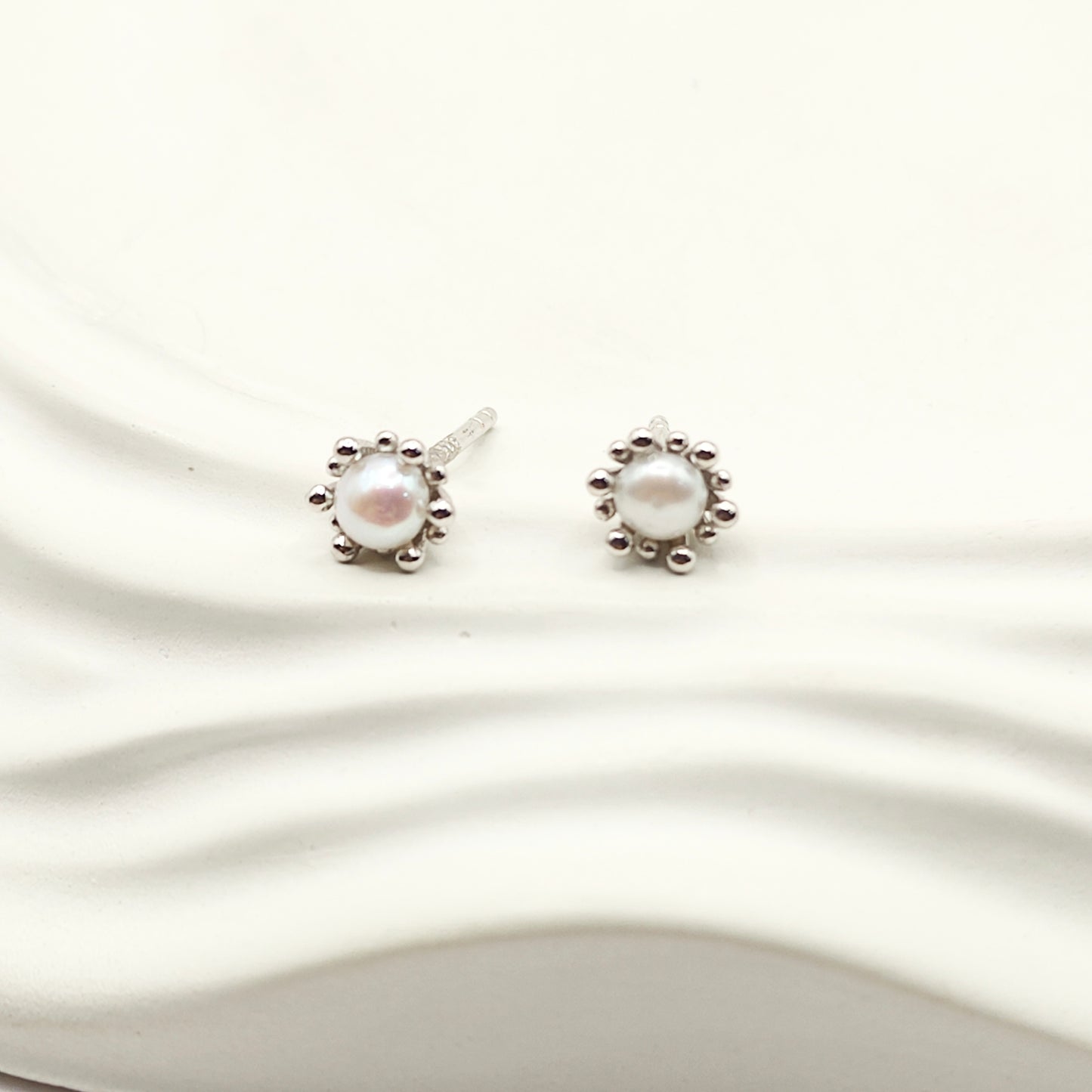 Mini Pearl Earrings 925 Silver